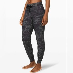 Lululemon Ready To Rulu Pant Incognito Camo HTR Black / Black size 10